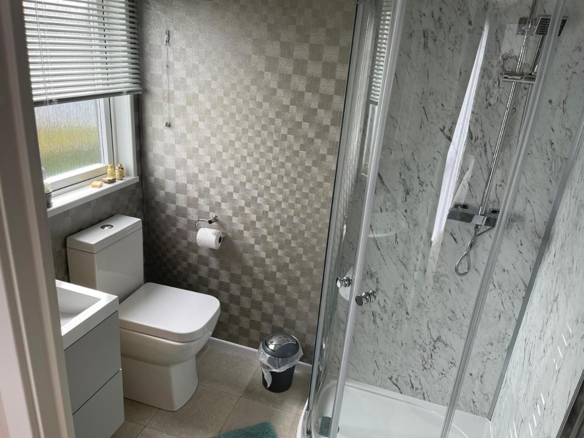Indulgence Lakeside Lodge I3 With Hot Tub, Private Fishing Peg Situated At Tattershall Lakes Country Park 外观 照片